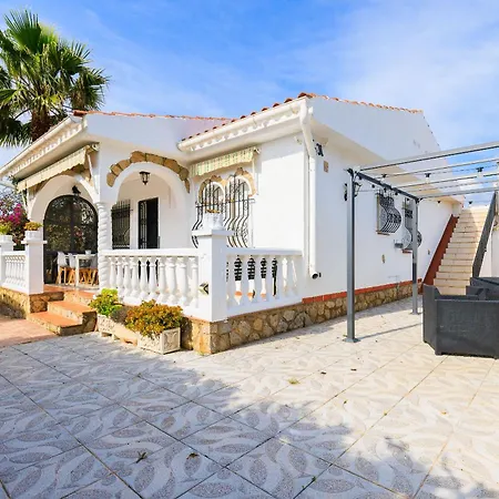Rentalmar Casa Les Salvies * Mont-roig del Camp